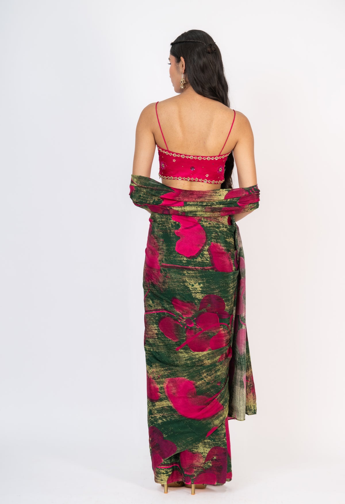 Gulaaboo Saree