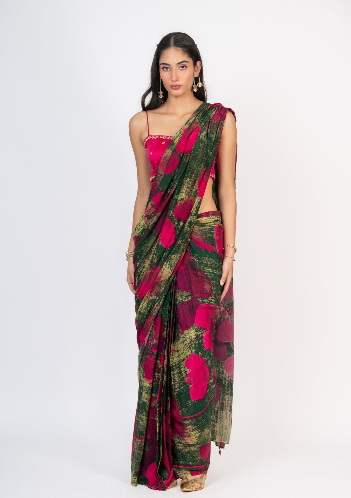 Gulaaboo Saree
