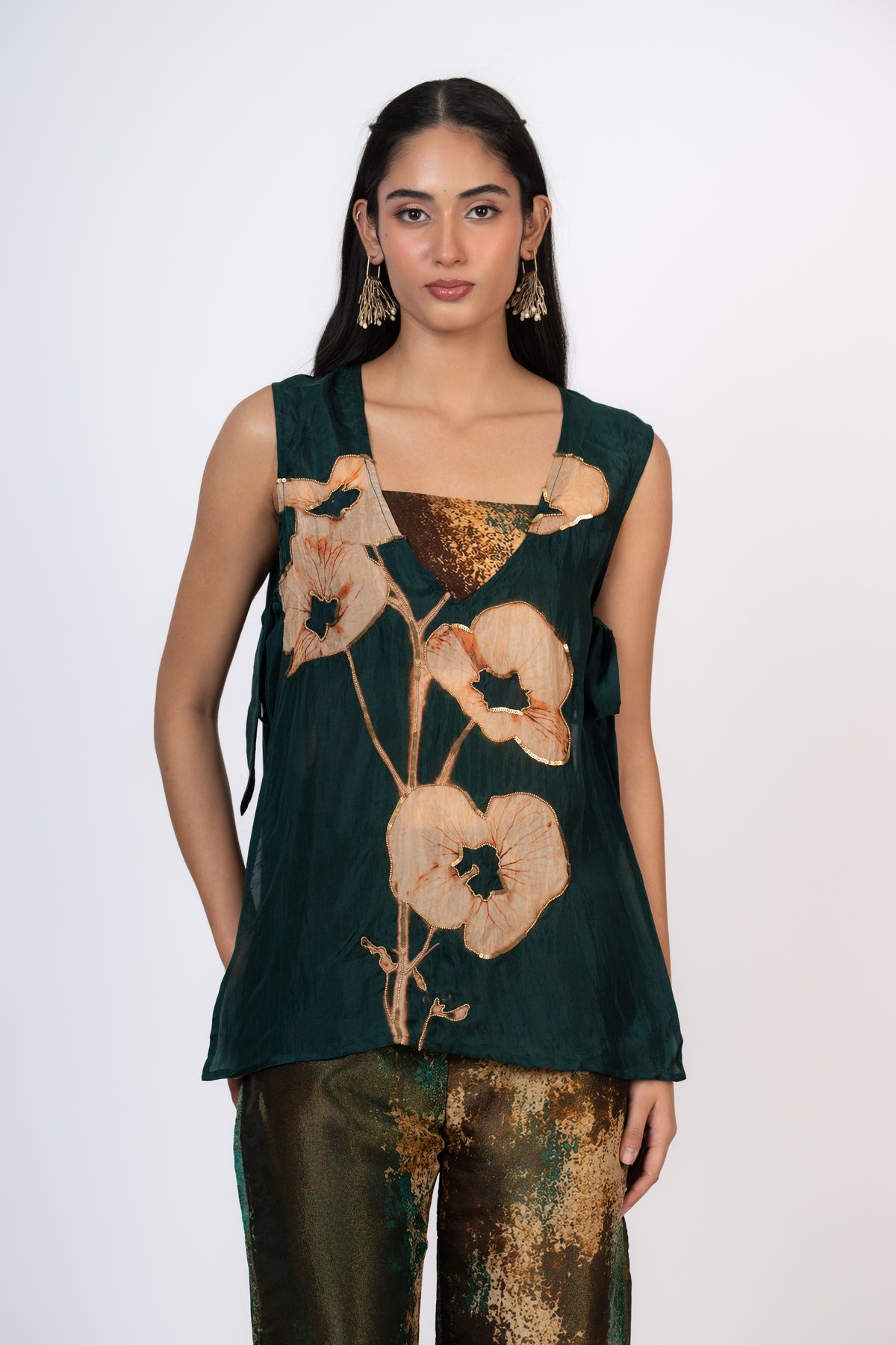Gul Green Apron Set